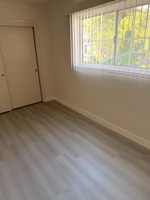 1405 Oak Grove Ave Burlingame, CA 94010 photo 5