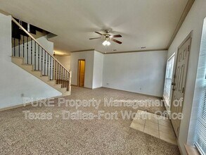 2312 Calendar Court, Grand Prairie, TX 75050 photo 2