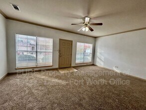 2312 Calendar Court, Grand Prairie, TX 75050 photo 4