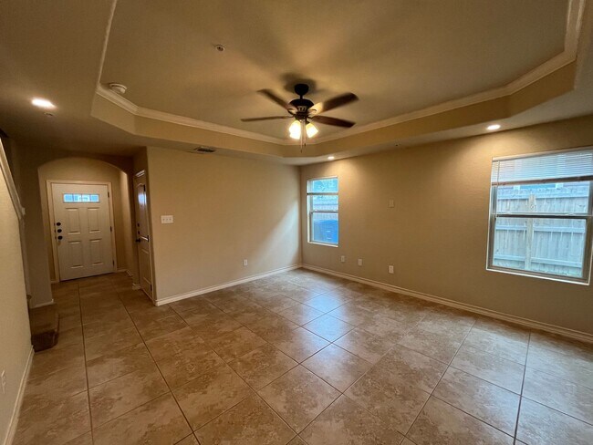 13907 ANNA'S Way San Antonio, TX 78233 photo 2