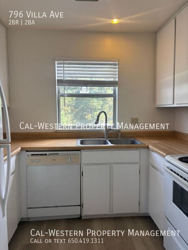 796 Villa Ave San Jose, CA 95126 photo 2