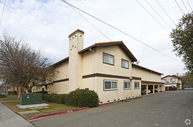 Vineyard Apartments photo 5