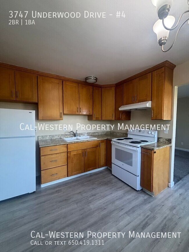 3747 Underwood Dr San Jose, CA 95117 photo 2