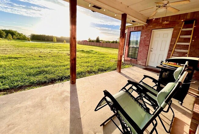 832 East Street, Royse City, TX 75189 photo 4