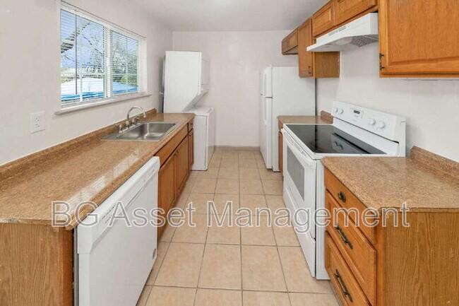 1650 Barrus Ave Pittsburg, CA 94565 photo 5