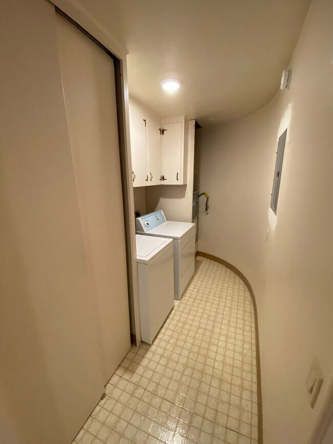 121 Coulson Ave Santa Cruz, CA 95060 photo 4