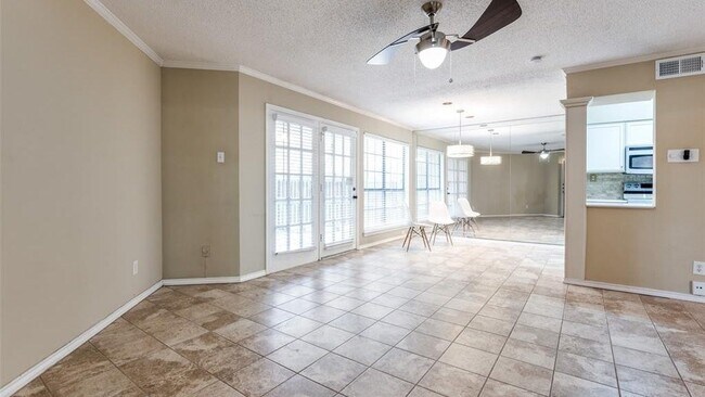 16301 Ledgemont Ln Addison, TX 75001 photo 5