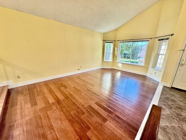 5477 Hackney Ln Richmond, CA 94803 photo 2