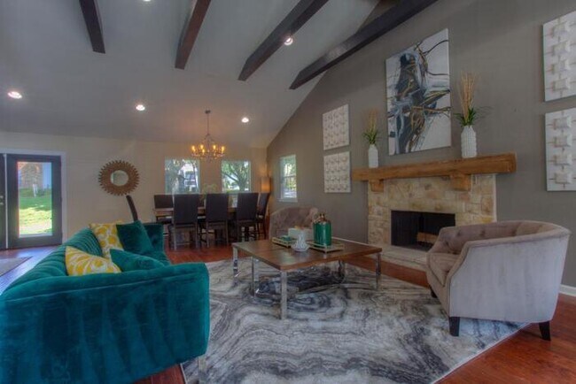 2000 Park Pl Blvd Bedford, TX 76021 photo 5