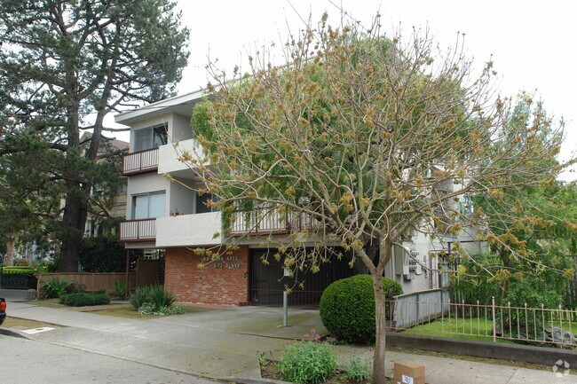 WM. Penn Apartments photo 2
