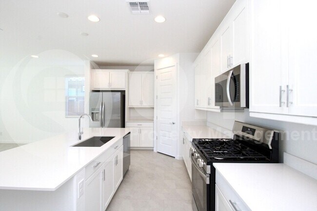 2917 East Grazing Herd Lane, San Tan Valley, AZ 85140 photo 3