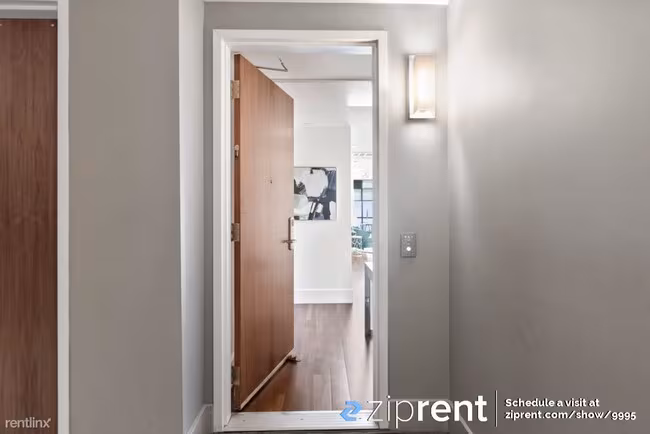 818 Van Ness Ave San Francisco, CA 94109 photo 5