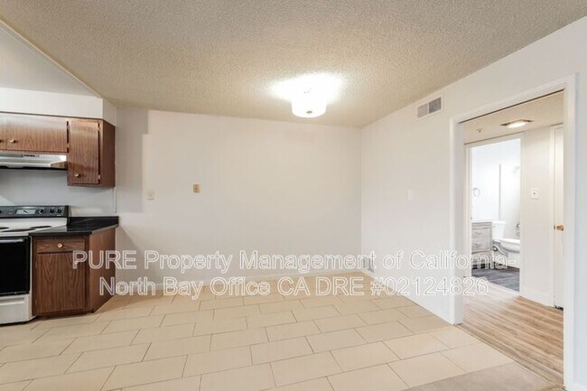 2120 Sonoma Ave Santa Rosa, CA 95405 photo 3