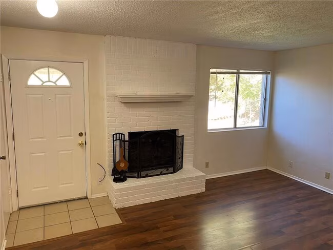 9906 Hundred Oaks Cir Austin, TX 78750 photo 4