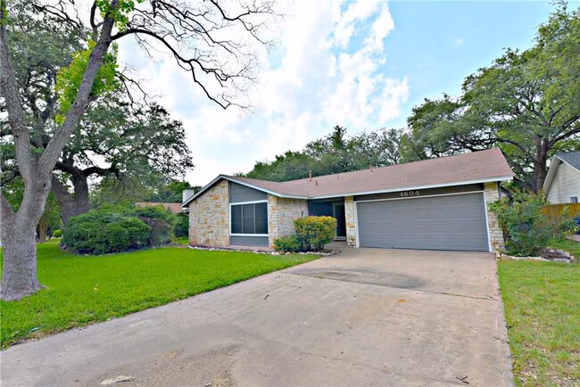 4604 Pelham Dr Austin, TX 78727 photo 2