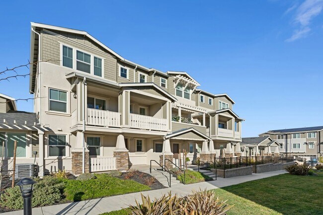 6429 Laguna Seca Ln Gilroy, CA 95020 photo 5