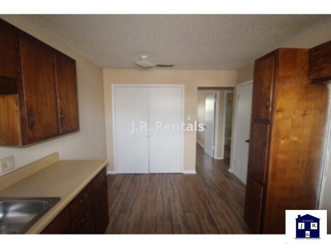 304 Erby Ave Copperas Cove, TX 76522 photo 5