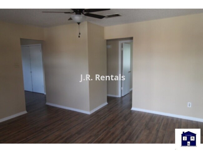 304 Erby Ave Copperas Cove, TX 76522 photo 2