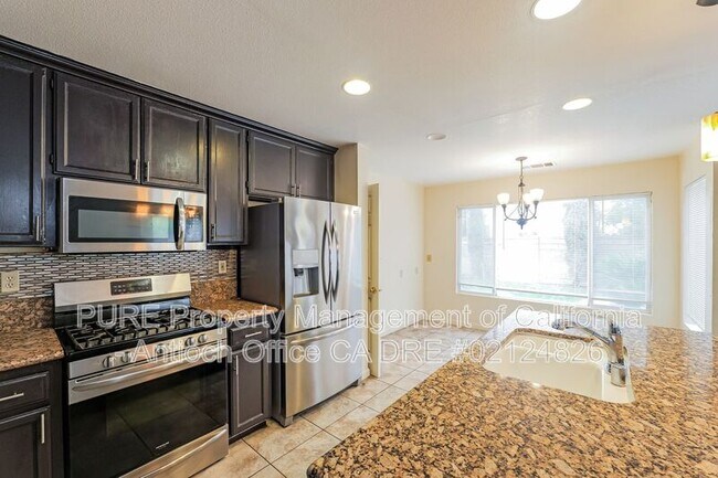 4620 Fallow Way Antioch, CA 94509 photo 2