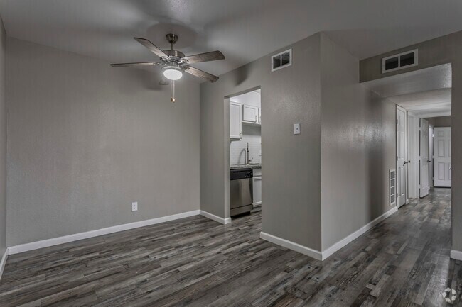 Casa Luna Apartments photo 2