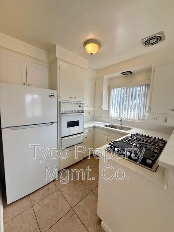 152 Third Avenue photo 4