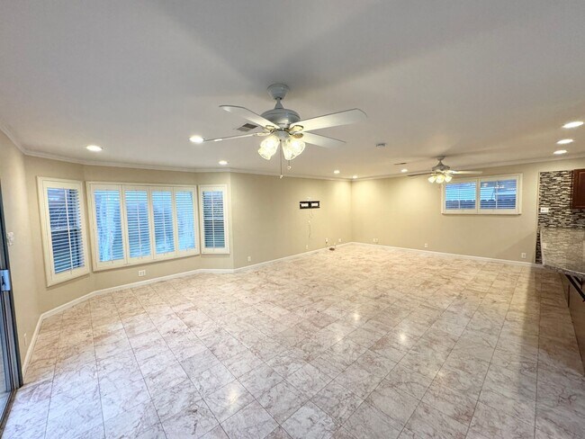 Great Shape Dublin Single Family Home Recently Remodeled photo 5