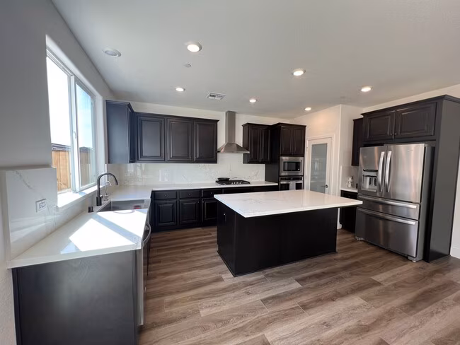 Gorgeous Nearly New Home With Solar 4 Bed, 2.5 bath +Den/Office photo 3