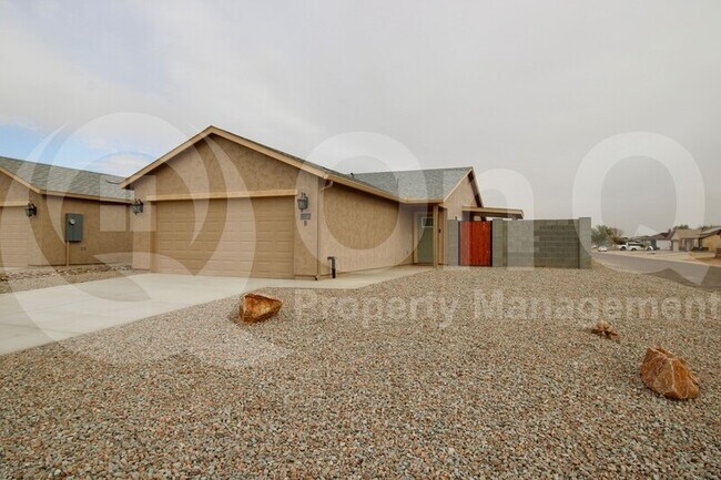 13185 South San Simon Road, Arizona City, AZ 85123 photo 2