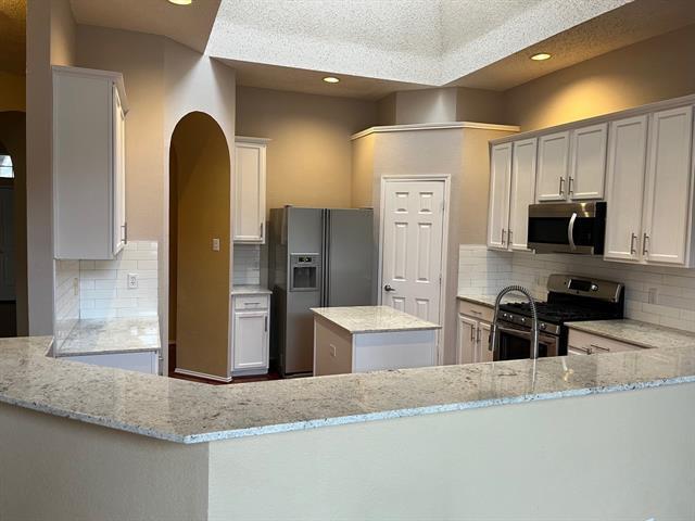 10004 Belfort Drive, Frisco, TX 75035 photo 3