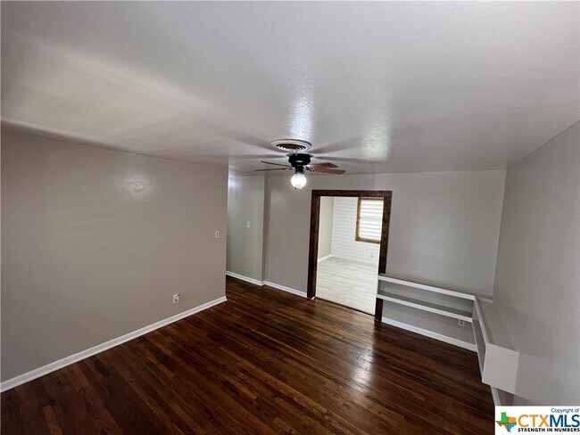 208 Easy St Copperas Cove, TX 76522 photo 5