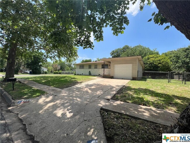 208 Easy St Copperas Cove, TX 76522 photo 2
