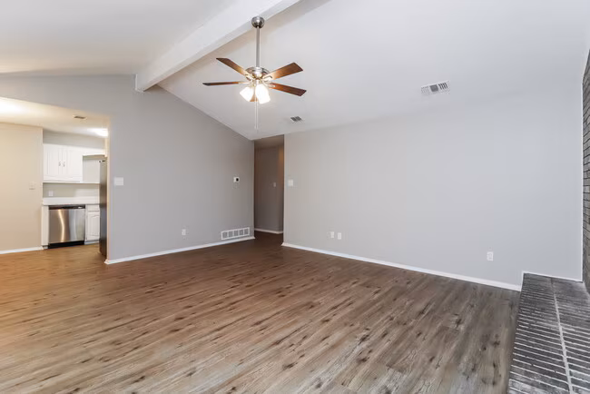 19 Atlanta Court, Mansfield, TX 76063 photo 4