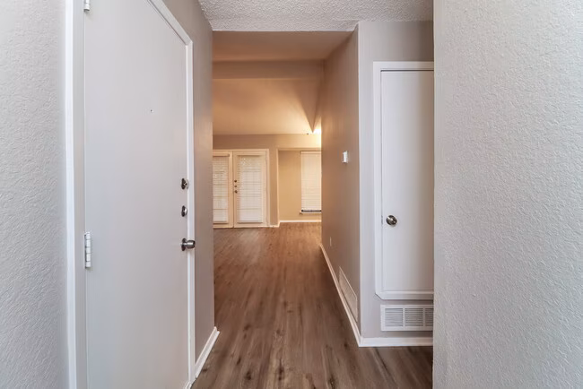 19 Atlanta Court, Mansfield, TX 76063 photo 3