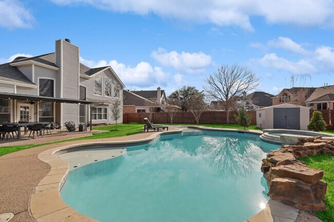 5717 Windmere Ln Haltom City, TX 76137 photo 5