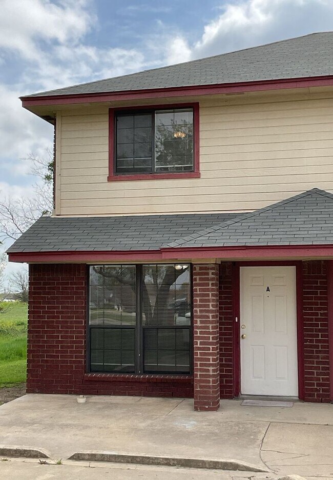 3902 Old FM 440 Rd Killeen, TX 76549 photo 2