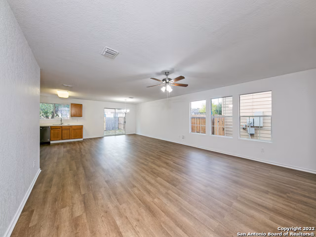 4831 Heather Pass San Antonio, TX 78218 photo 4