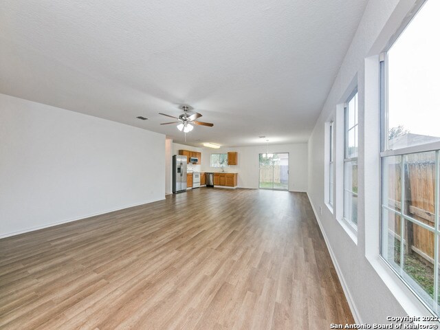 4831 Heather Pass San Antonio, TX 78218 photo 2