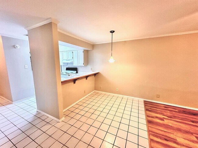 2215 Post Rd Austin, TX 78704 photo 5