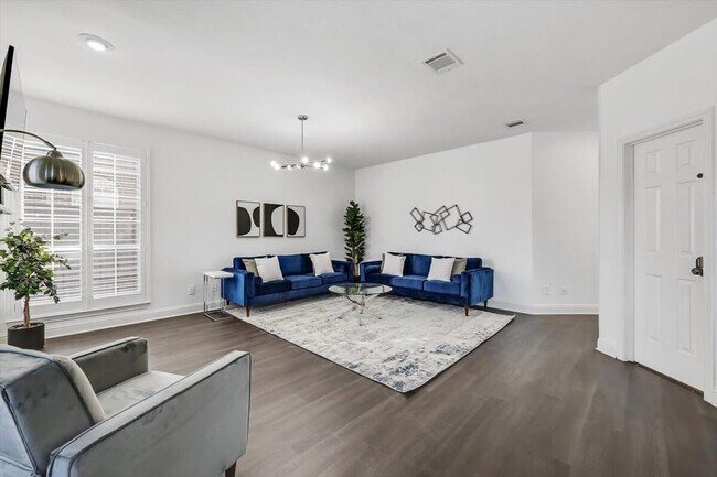 2632 Skinner Dr Flower Mound, TX 75028 photo 3
