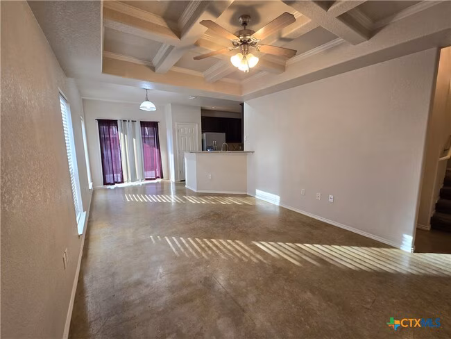1016 Brown Rock Dr New Braunfels, TX 78130 photo 3