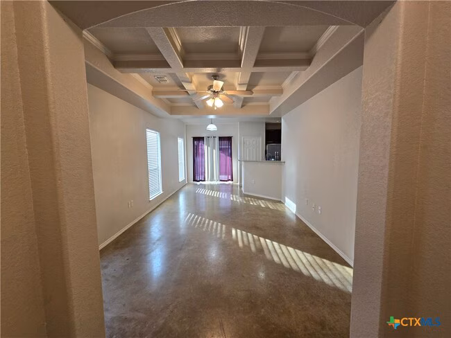 1016 Brown Rock Dr New Braunfels, TX 78130 photo 2