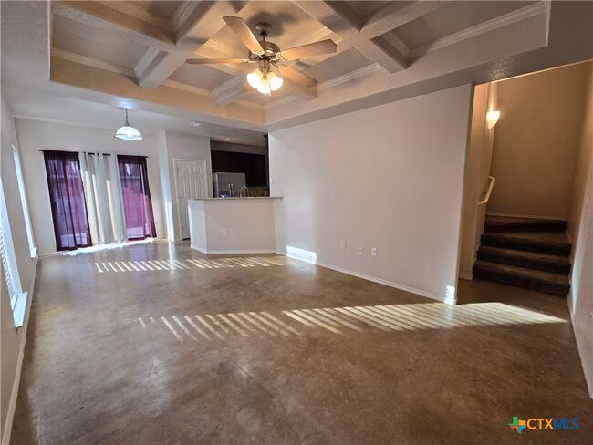 1016 Brown Rock Dr New Braunfels, TX 78130 photo 4