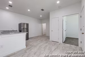 5415 Ingram Rd San Antonio, TX 78228 photo 4