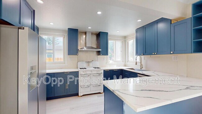 976 Masson Ave San Bruno, CA 94066 photo 5