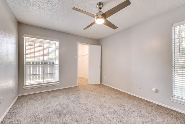 Mason Ridge Apartment Homes photo 4