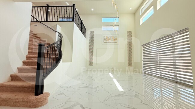 21019 N 60th Ter Phoenix, AZ 85054 photo 4
