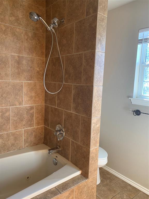335 Hereford Rd Weatherford, TX 76088 photo 5