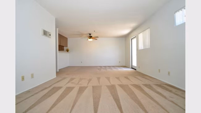Ridgepoint Apartments photo 4