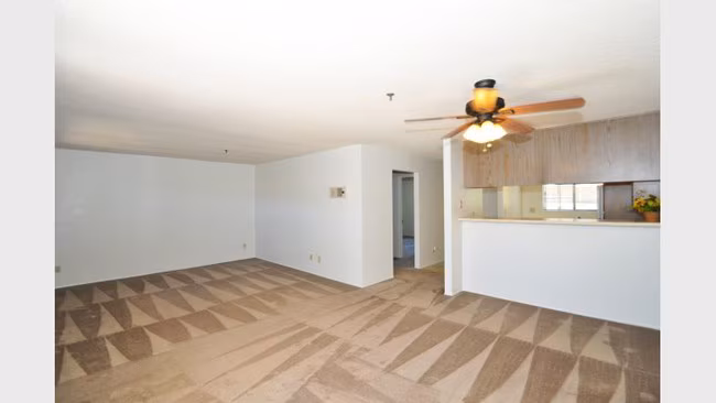 Ridgepoint Apartments photo 3