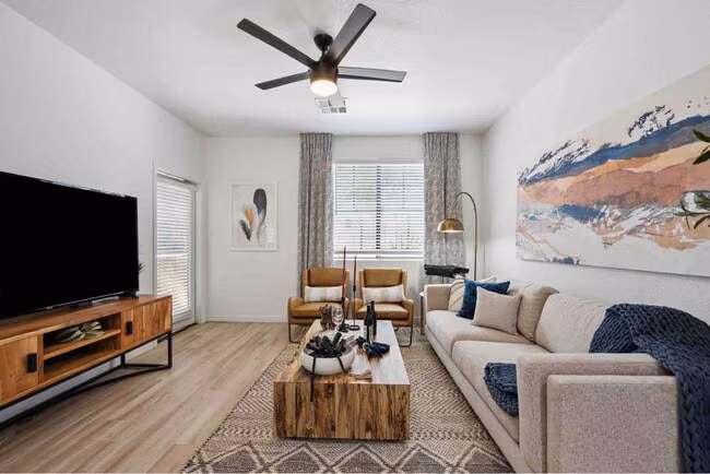 Zone Luxe Apartments photo 5